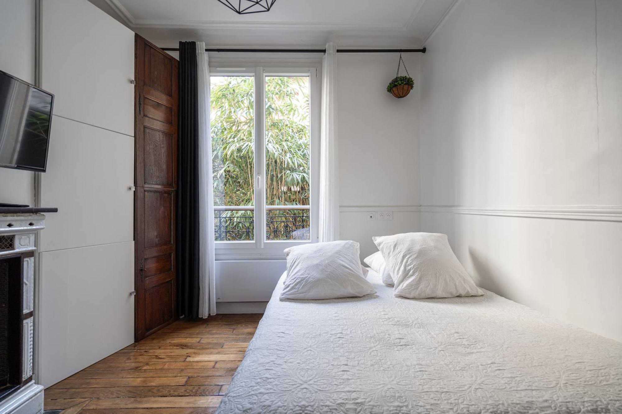 Au Marche Aux Puces De Saint Ouen Apartment Екстериор снимка